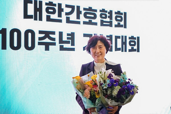 [이대목동병원] 현석경 간호부원장, 보건복지부장관 표창 수상