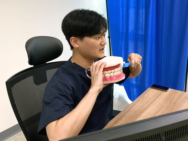 [부산대치과 병원] 사회복지 유관기관 종사자 및 지역주민을 위한 구강관리교육 시행