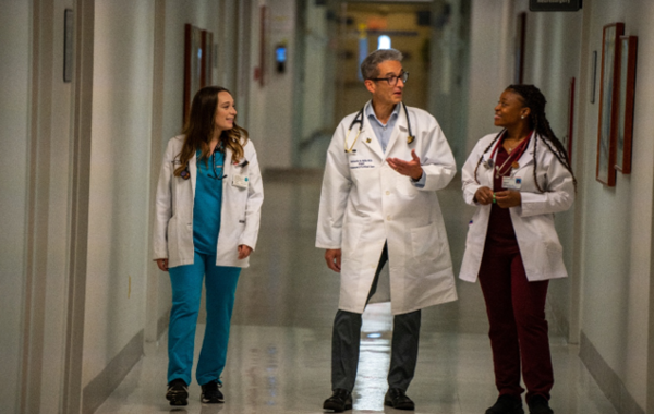 세인트조지 의과대학, 영국 임상실습 통해 의료 경력 강화